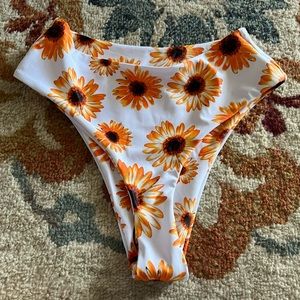 High waisted Bikini bottoms